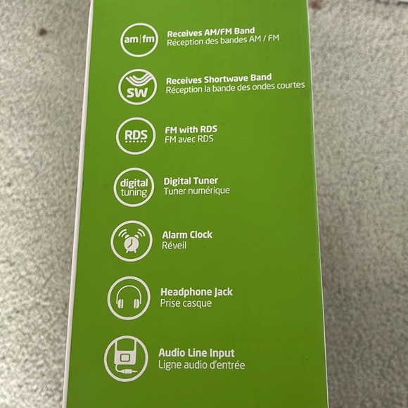 FIELD BT Grundig Edition AM/FM Shortwave Radio with RDS (eton). Brand New! - Picture 5 of 5